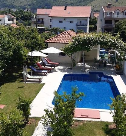 Apartmani Amira เทรบินเย ภายนอก รูปภาพ