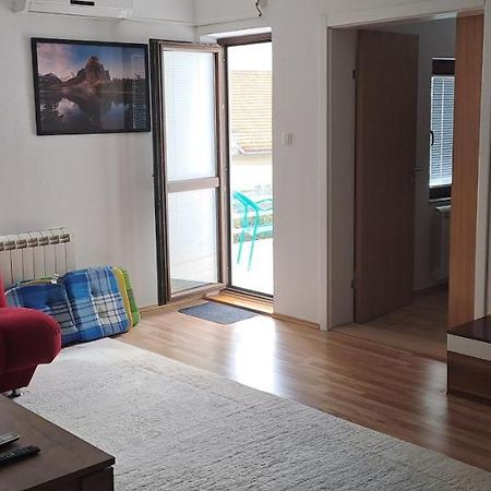 Apartmani Amira เทรบินเย ภายนอก รูปภาพ