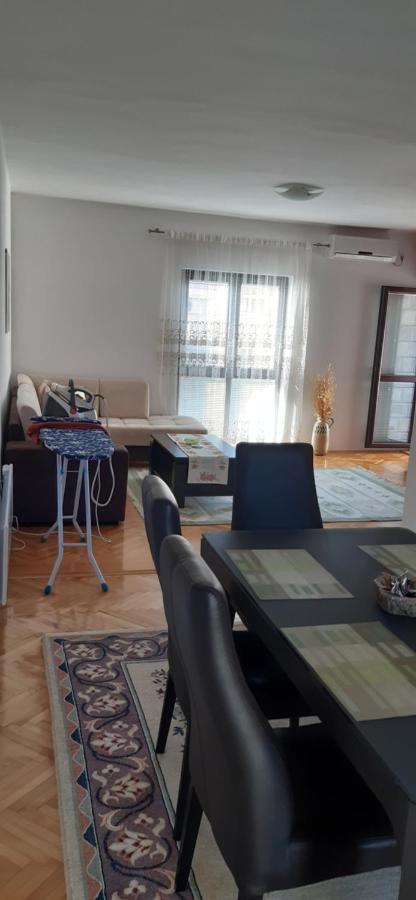 Apartmani Amira เทรบินเย ภายนอก รูปภาพ